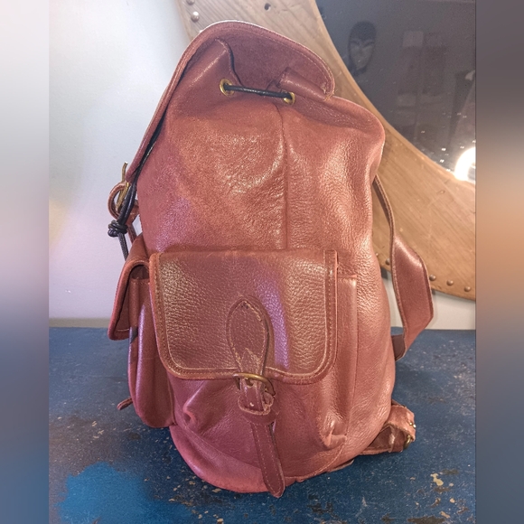 Leather Craft Leather backpack - Picture 2 of 6